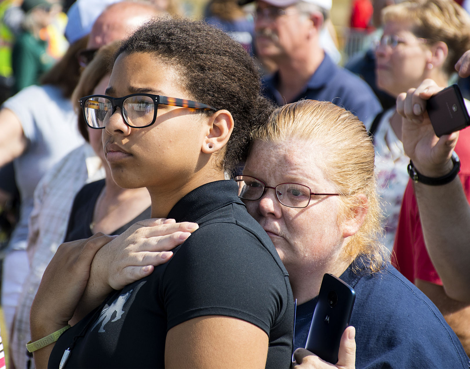 Flight 93 Memorial, Attendees Hugging